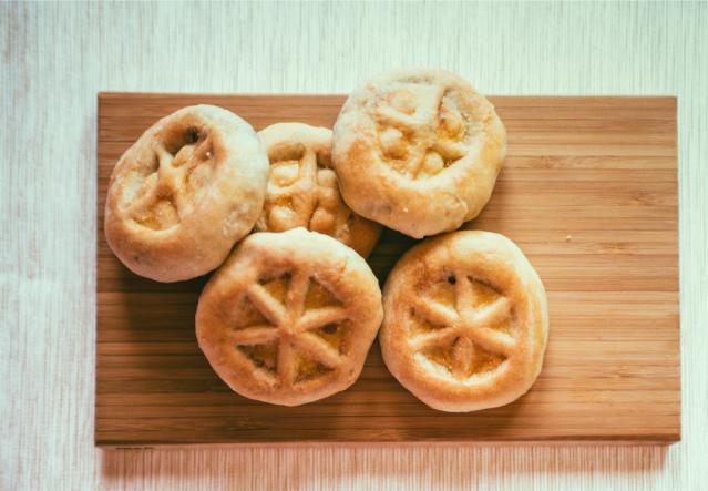 Hopia Monggo - Pressed Stuffed Filipino Moon Cake, from Pies Basket