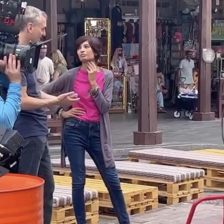 Somebody Feed Phil in Dubai - Frying Pan Adventures - Phil Rosenthal Arva Ahmed in the souk